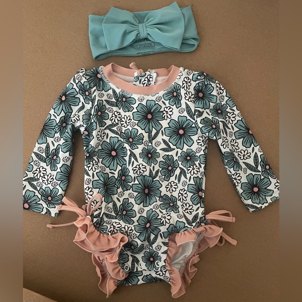 Caden Lane Baby Swimsuit 3-6m Long Sleeve Rash Guard & Ruffles with Swim Bow